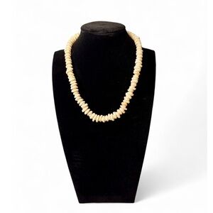 Vintage Elegant Cream Beaded Puka Shell Necklace